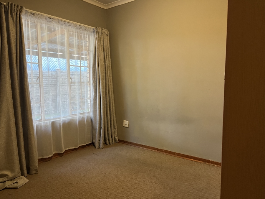 3 Bedroom Property for Sale in Waterval East North West